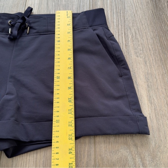 Athleta Women's Midtown Shorts Size 14 Navy Blue Drawstring Athleisure - Picture 10 of 11